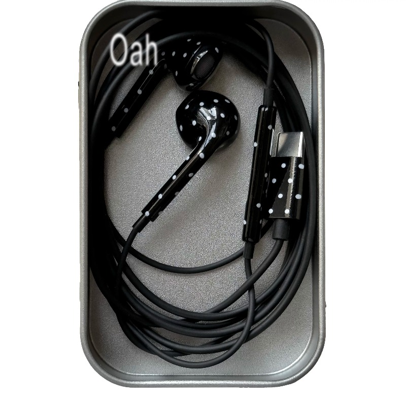 Auricolari Cablati Oah Polka D - Headphones recensione e prezzo